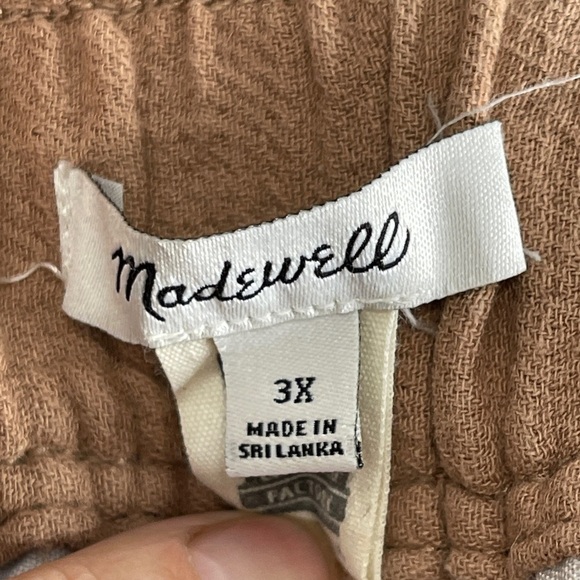 Madewell Plus Cotton-Linen Pull-On High-Rise Tapered Pants Button-Front Edition - Picture 6 of 11
